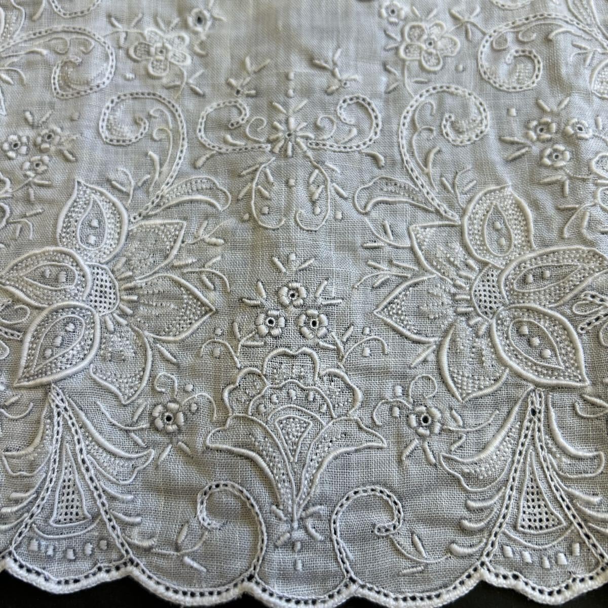 汕頭 スワトウ 手刺繍花柄ハンカチ 送料無料】汕頭手刺繍 ハンカチ